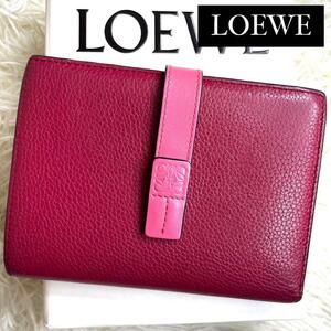 人気品 付属品完備 / LOEWE ロエベ ミディアムバーティカルウォレット 二つ折り財布 グレインレザー アナグラム型押し ピンク
