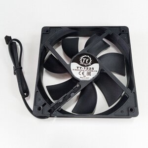 ◆Thermaltake TT-1225 12v coolingfan ◆ 中古品 ◆ I01089