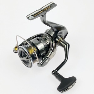 ▽▽ SHIMANO シマノ 24ツインパワー 3000MHG 046833 未使用に近い