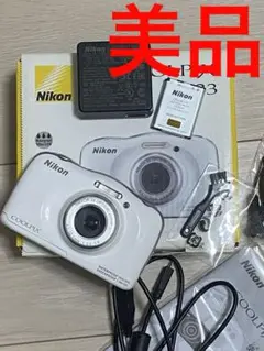 キッズコンデジ　付属品完備！美品　ニコン　COOLPIX S33 人気色ホワイト