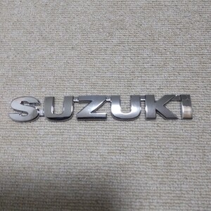 SUZUKIエンブレム