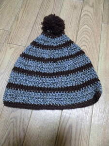 ハンドメイド　手編み　ニットキャップ　ブラウン　カーキ/ボーダー　茶色　毛糸　手作り　レトロ　帽子　ニット帽