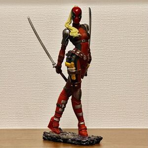 レジンキット　Lady Deadpool 【塗装済組立済】