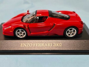 新品未展示　ENZO FERRARI 2002 赤　1/43