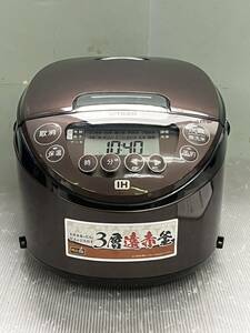 ジャンク品 TIGER JPW-C100 IHジャー炊飯器〈炊きたて〉 5.5合 ダークブラウン 2021年製 タイガー 中古 通電確認済 説明書あり