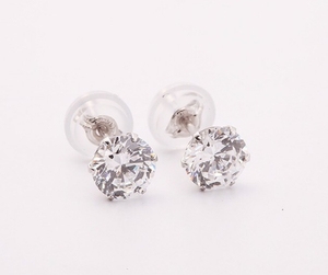 ※☆☆最上級ホワイトゴールドピアス☆☆5mm※★宝石店お墨付き商品★ＷＧダイヤモンドピアス1.45ct 高級ペア