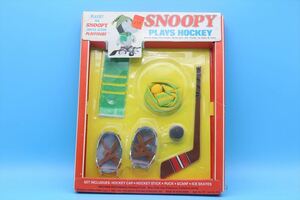 70s Determined SNOOPY Action Doll Outfits/PLAYS HOCKEY/ヴィンテージ スヌーピー/ピーナッツ/ホッケー/174810030