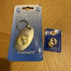 Real Madrid キーホルダー & ピンバッジ セット