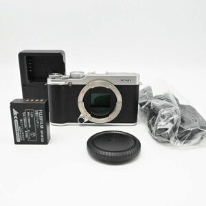 超美品/動作◎　FUJIFILM ミラーレス一眼カメラ X-M1 ボディ シルバー F FX-X-M1S　富士フィルム