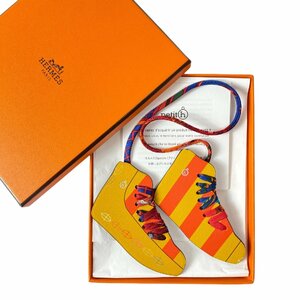 未使用 エルメス HERMES レディース チャーム プティアッシュ スニーカー