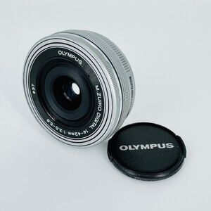 ■ほぼ新品■ OLYMPUS M.ZUIKO DIGITAL ED 14-42mm F3.5-5.6 EZ SLV