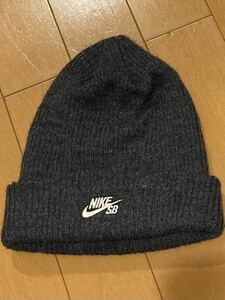 ナイキSB NIKE SB ニットキャップ　ニット帽子　ビーニー 628684-473