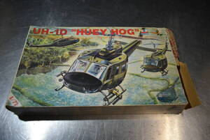 Qp969 絶版 1981年製 Vtg ESCI 1:72 UH-1D Huey Hog エッシー ヒューイホッグ ヘリコプター *60