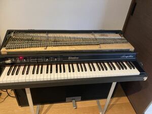 配送料無料　Rhodes piano ローズピアノ　73鍵 フェンダーローズ　スーツケース