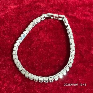  美品 SWAROVSKI スワロフスキー テニスデラックス クリスタル ジルコニア シルバーカラー ブレスレット アクセサリー