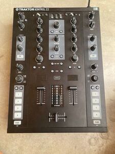 美品 完動品 TRAKTOR KONTROL Z2 DJミキサー NATIVE INSTRUMENTS トラクター DVS MIXER 