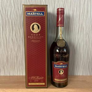 MARTELL マーテル V.S.O.P MEDAILLON メダイヨン 40% 700ml OLD FINE COGNAC コニャック VSOP ブランデー 箱付き 古酒