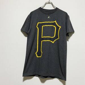 アメリカ古着　ピッツバーグ・パイレーツ　マジェスティック　半袖Tシャツ　MLB　Sサイズ　【J574】