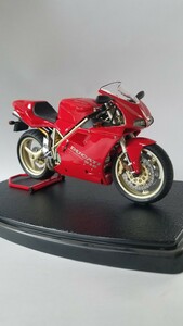 タミヤ模型　1/12 DUCATI 916