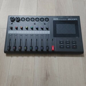 ZOOM R20 マルチトラックレコーダー