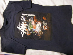 GR STUSSY(スチューシー）半袖Tシャツ　男性Mサイズ　中古品　ガレージセール開催中　日時不定期　スカイツリー近く　問い合わせ自己紹介欄