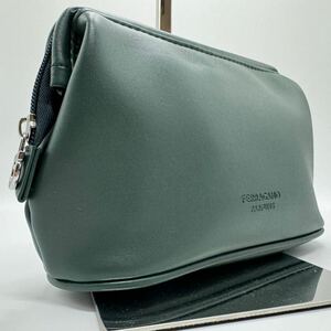 ■1円■新品未使用■Salvatore Ferragamo サルヴァトーレフェラガモ ガンチーニ セカンドバッグ クラッチ ロゴ ポーチ ビジネス メンズ 緑