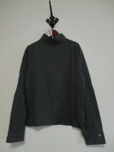 TOMMYHILFIGER グレーハイネックカットソー（USED）123122