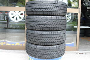 ☆中古品　人気ブランド　ブリヂストン　スタッドレスタイヤ　ブリザック　VRX3　215/65R16　215/65-16　98Q　4本セット　2021年製　☆