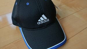 新品タグ付【アディダス　adidas】洗濯機洗い可能　メッシュキャップ　子供用　帽子　(フリーサイズ　54～57ｃｍ)