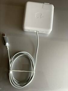 美品 PowerBook G4 45W ACアダプタ M8482 Portable Power Adapter 24V 1.875A