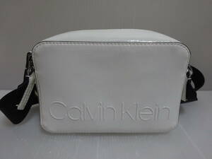 あまり使用していない美品 Calvin Klein カルバンクライン ショルダーポーチ KAWA