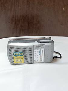 【動作確認済】 SONY ソニー AM/FM 2バンド ラジオ ポータブルラジオ コンパクト シルバー ICF-8 