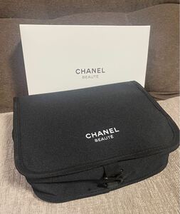 CHANEL ノベルティ トラベルポーチ