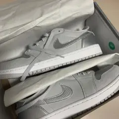 【完売品】AIR JORDAN 1 RETRO LOW OG silver