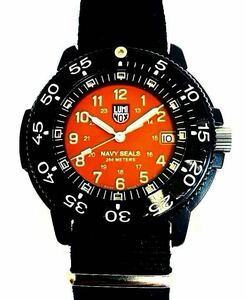 貴重 LUMINOX ルミノックス NAVY SEAL ネイビーシールズ 3000 SERIES オレンジダイバー 稼働品　