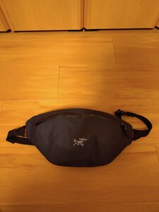 ARCTERYX アークテリクス グランヴィル クロスボディバッグ ウエストバッグ ボディバッグ ショルダーバッグ ウエストポーチ 正規品