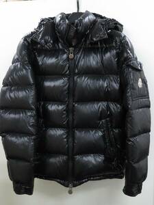 MONCLER モンクレール C20914036605 68950 MAYA GIUBBOTTO マヤ ロゴワッペン フーデッド ダウンジャケット ブラック 0　メンズ