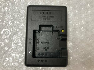 k157□ 【現状品】 FUJIFILM 富士フイルム バッテリーチャージャー BC-45W 動作未確認 ジャンク