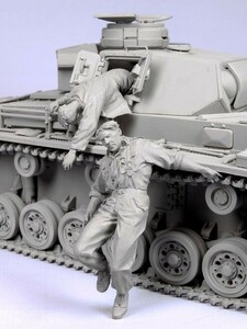 タンクモデル T-35091 1/35 ドイツ 戦車兵 「脱出」#2 夏 41-44 2体