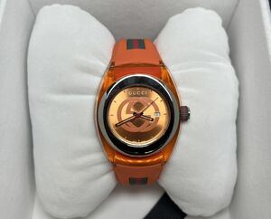 未使用GUCCI 腕時計 SYNC グッチ　シンク　オレンジ　YA137311クォーツ