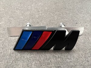 ★BMW ///M★09★フロント エンブレム グリルバッジ ボルト締め ロゴバッジ グリルバッチ 自動車中網★8*3CM★