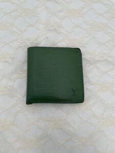 LOUIS VUITTON ルイヴィトン エピ 二つ折り財布 ポルトフォイユ　パラス