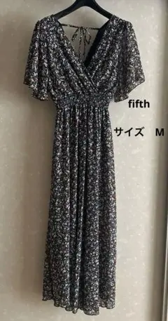 fifth  カシュクールワンピース　ブラック　小花柄　Mサイズ