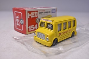 SNOOPY SCHOOL BUS ★ スヌーピー スクールバス ★ トミカ 154 ★ TAKARA TOMY ★ ドリームトミカ ★ ミニカー★ PEANUTS ★ 中古品 ★