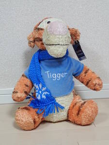 DISNEY 「ティガーTigger」 　くまのプーさん　スーパージャンボ　ニットマフラー付ぬいぐるみ　全高３２㎝　美品　