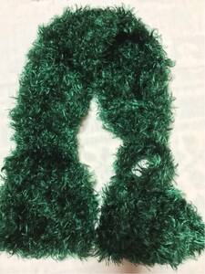 手編み　毛足の長い毛糸で編んだプチマフラー　1点物　新品　プレゼント　ハンドメイド