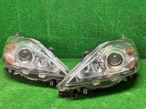 マツダ　CREW/プレマシー　後期　ヘッドライト　左右　HID　P7696　チ　レベ付き　バラスト付き　241221201