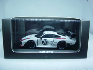 MINICHAMPS ポルシェ別注 1/43 Porsche 935 #70 MARTINI マルティニ