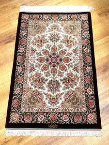 ペルシャ絨毯手織りウール&シルク・希少逸品絨毯・イラン・ラグ・クムデザイン　80cm×120cm f3