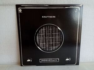 LP盤レコード / KARFTWERK / RADIO-ACTIVITY / クラフトワーク / 放射能 / 解説書,インナージャケット付 / 東芝EMI / ECS-80418 【M005】